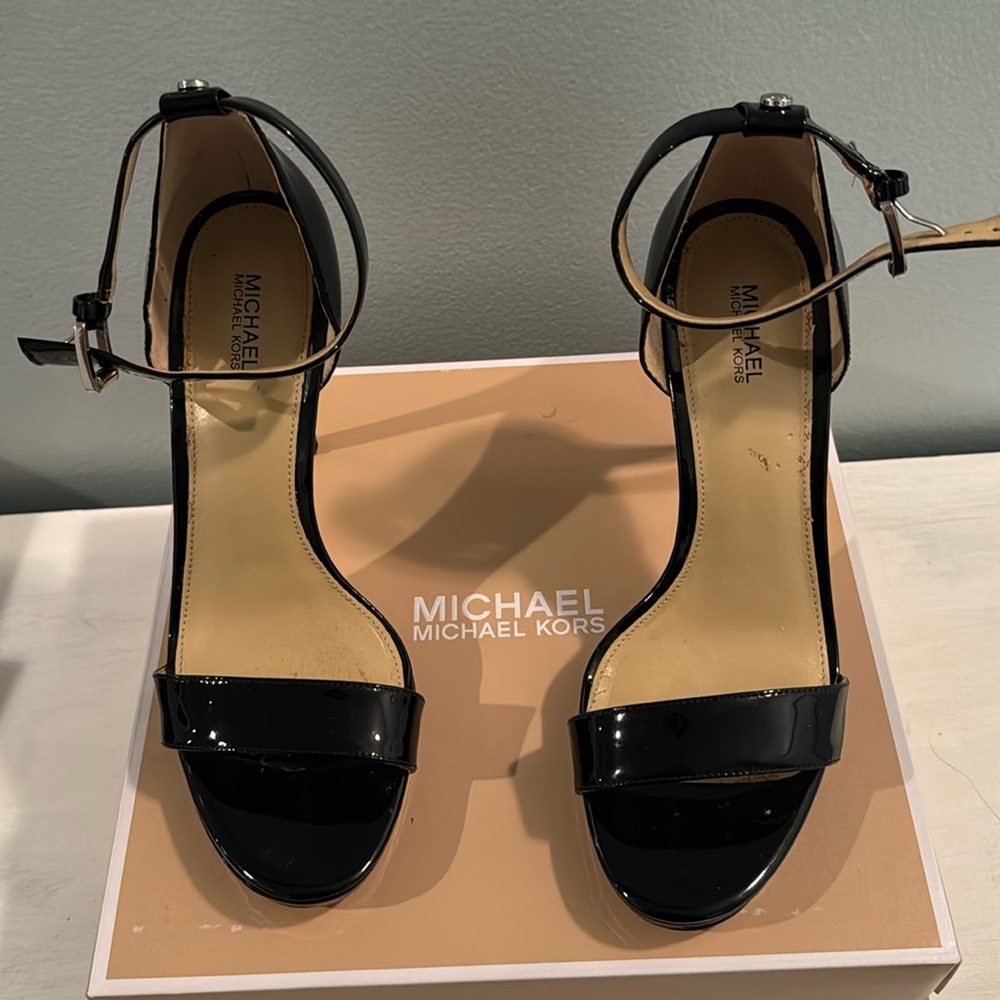 Michael Kors Patton, 8 1/2 heels